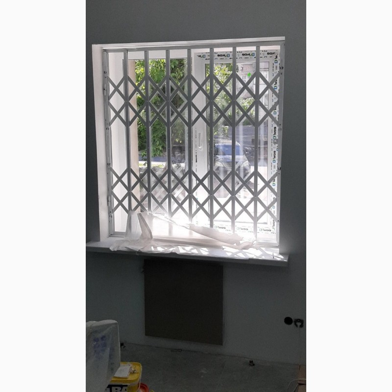 Фото 20. Раздвижные решетки металлические на окна, двери, витрины. Одесса