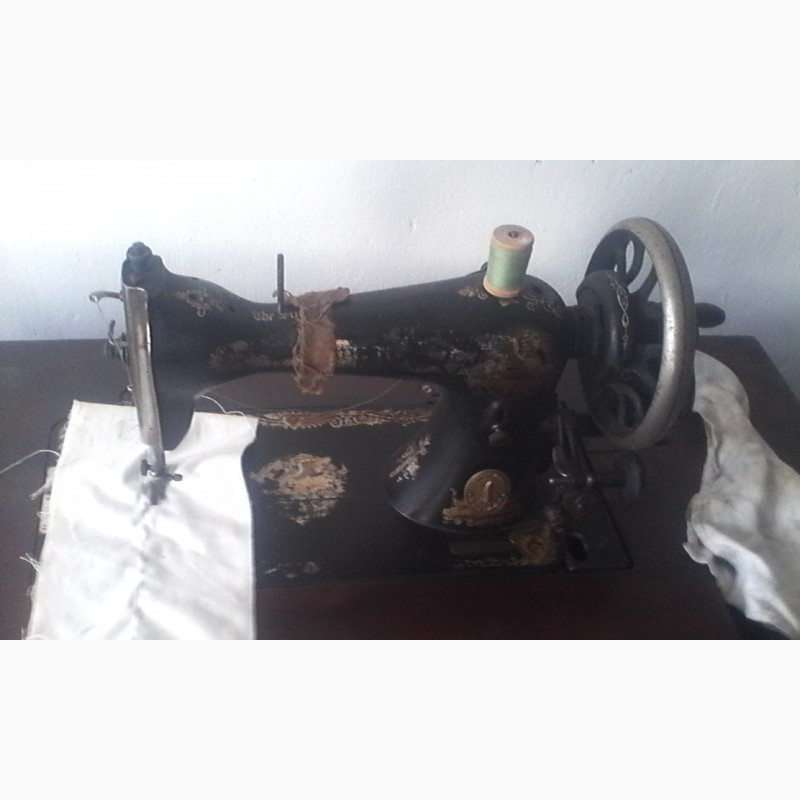 Фото 8. Продам антикварну вінтажну швейну машинку ЗИНГЕР в робочому стані