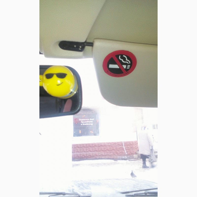 Фото 8. Наклейка не курить в салон авто