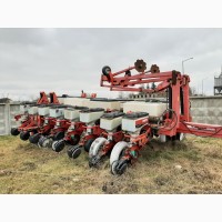 Сеялка пропашная 16-ти рядная WHITE 8180 Massey Ferguson 555