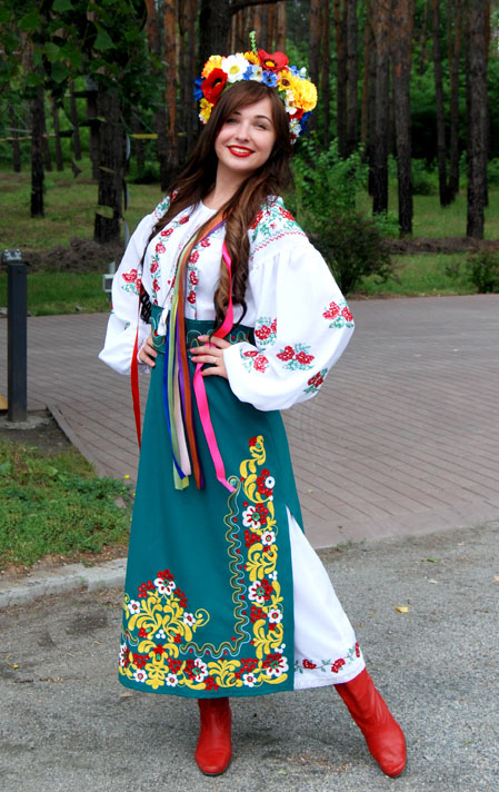 Прокат украинских национальных костюмов