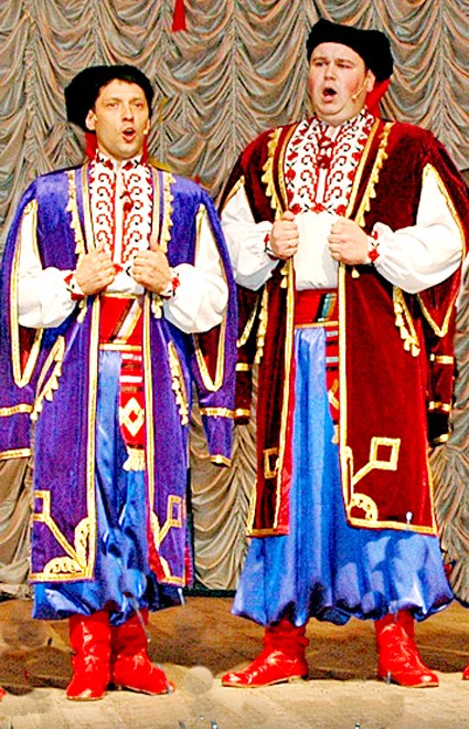 Фото 4. Прокат украинских национальных костюмов