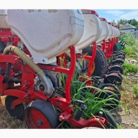 Пневматична просапна сівалка Planter D8 Agromaster дискова