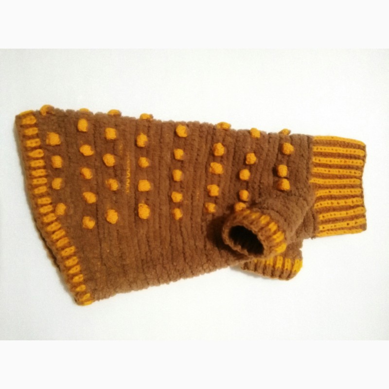 Фото 2. Коричневый с жёлтыми шишечками плюшевый свитер для Собак и Кошек