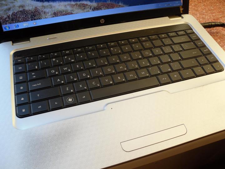 Фото 2. Новогодний подарок отличный ноутбук HP G62( 4ядра 4гига, батарея 2часа 2видеокарты )