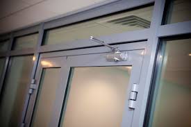 Фото 5. Алюминиевые двери. Раздвижные, поворотные и входные