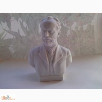 Статуэтка Бюст композитора П. И. Чайковского (фарфор)