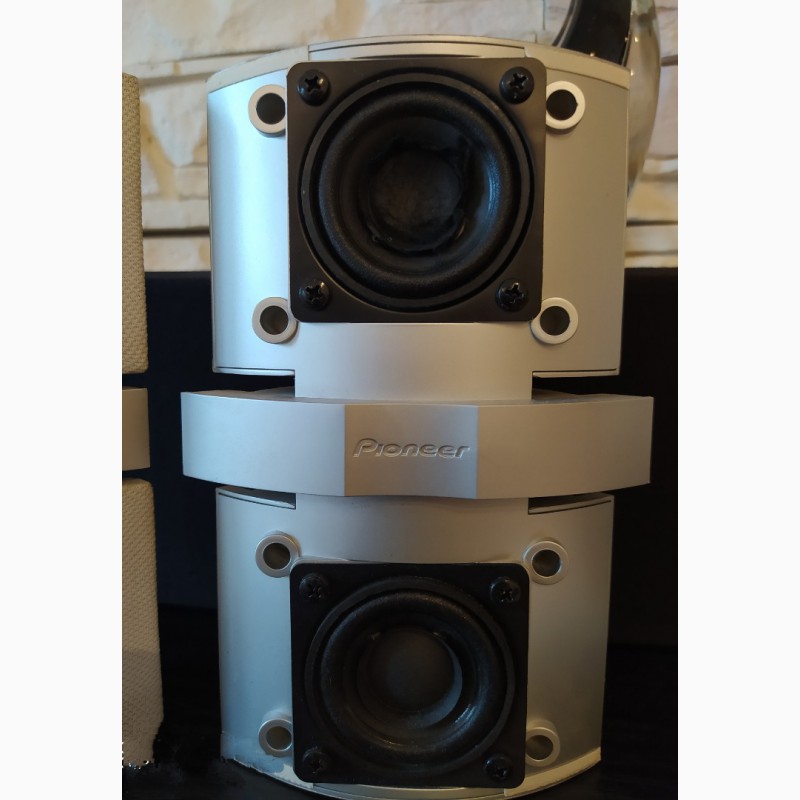 Фото 4. Музыкальные акустические колонки Pioneer S-F50-S 100 Ватт 8 Ом каждая