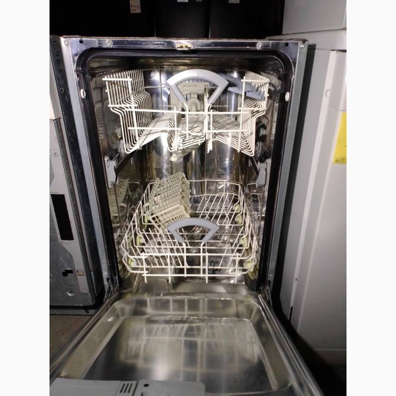 Фото 2. Посудомоечная машина HOTPOINT ARISTON CIS LI 460 A