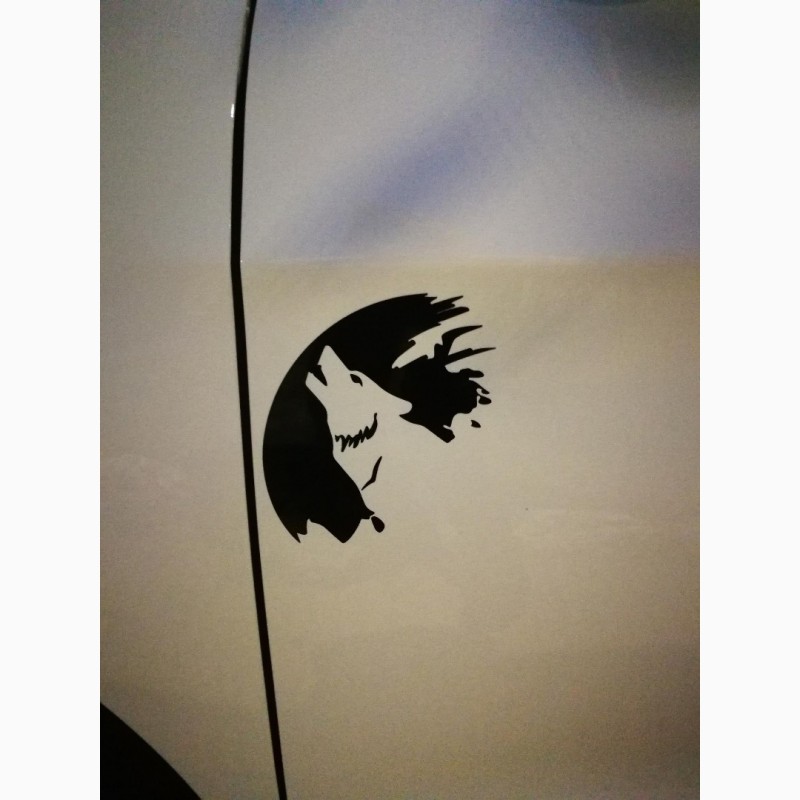 Фото 3. Наклейка на авто Волк на авто Черная, Белая светоотражающая