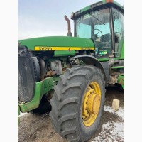 Трактор John Deere 8400