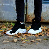 НОВИНКА: Nike Air Jordan 13 Black White