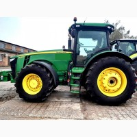 Трактор колісний John Deere 8335R