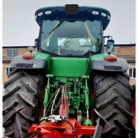 Трактор колісний John Deere 8335R