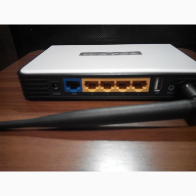 Фото 3. Wi-Fi роутер TP-LINK TL-MR3220 _USB 2, 0( 3G/3, 75G)