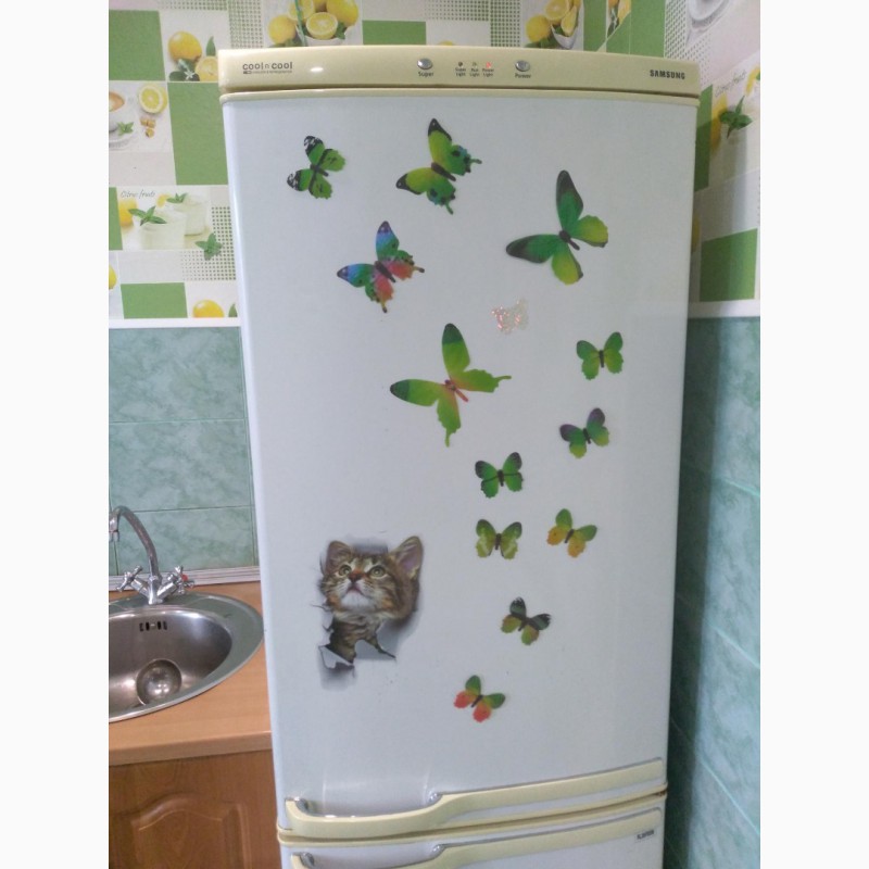 Фото 3. Бабочки 2 декор на холодильник