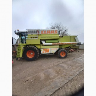 Комбайн Claas Mега 208II 2003г.в. мощн. 260л.с. На кукурудзе не работал. жатка-6.6м