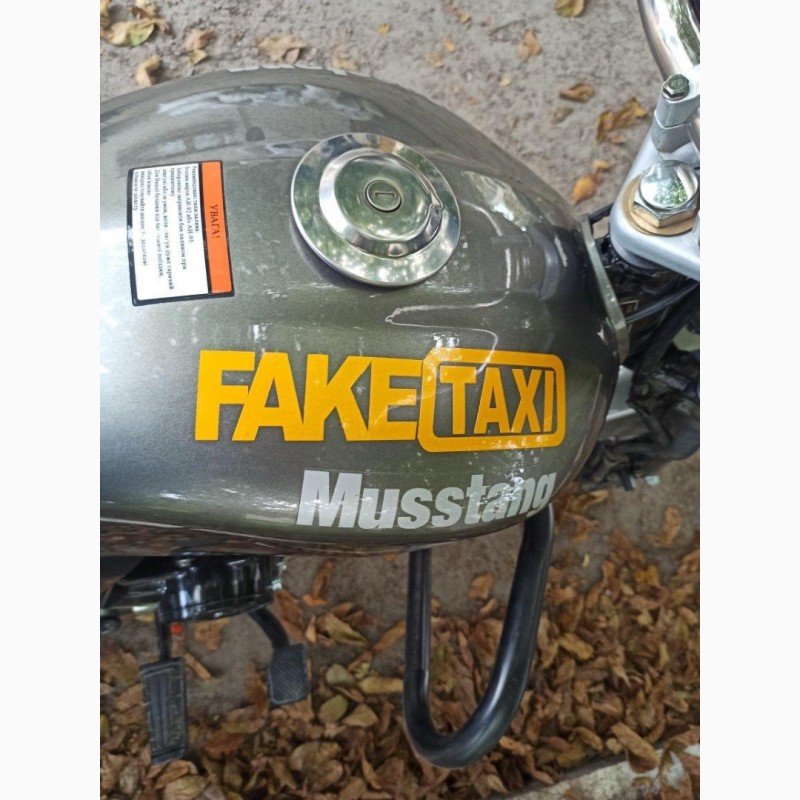 Фото 7. Наклейка на авто FakeTaxi желтая светоотражающая