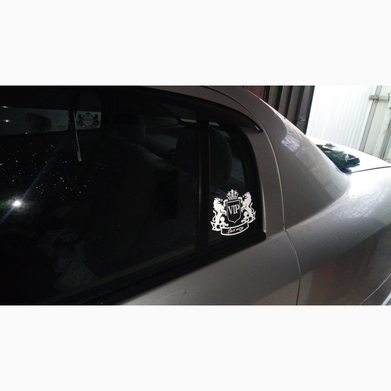 Фото 3. Наклейка на авто VIP Черная и Белая светоотражающая Тюнинг